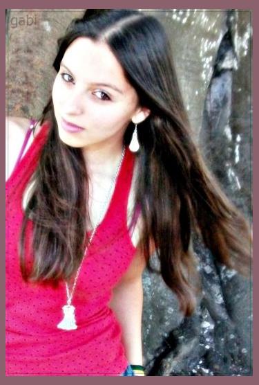 Gabi Freitas photo 1