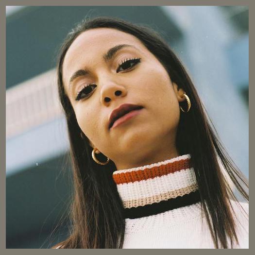 Gabriela Richardson photo 1