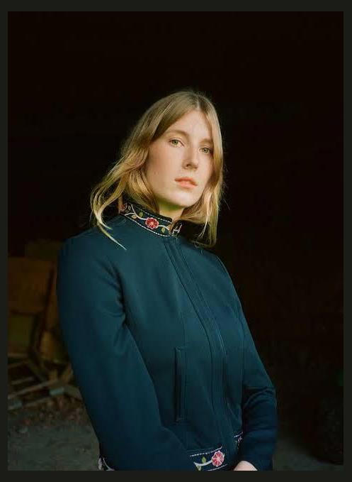Georgia Harmer photo 1