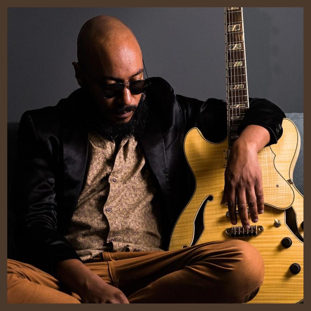Gilson Reis photo 1