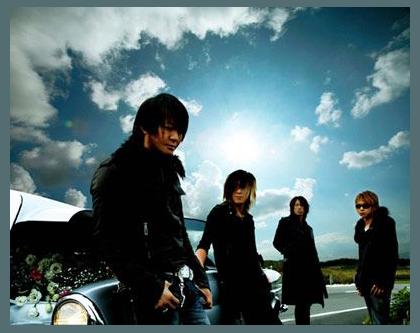 Glay photo 1