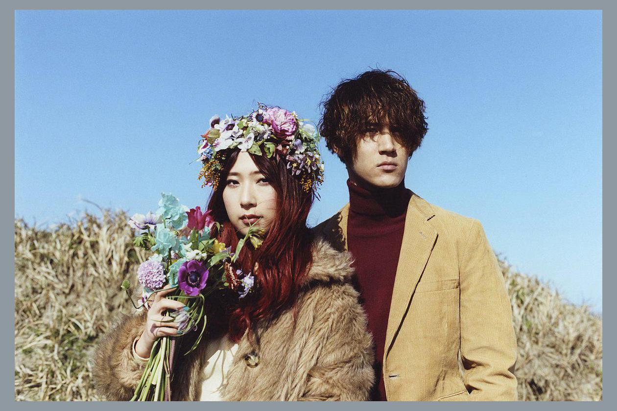 GLIM SPANKY photo 1