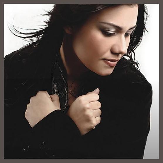 Grazielle Maia photo 1
