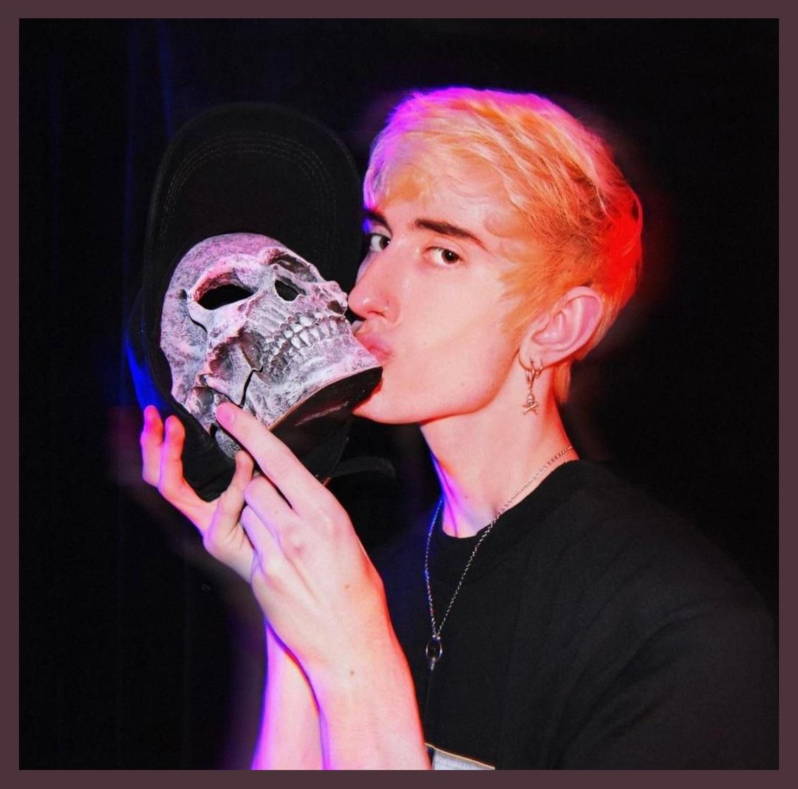 Graveyardguy photo 1