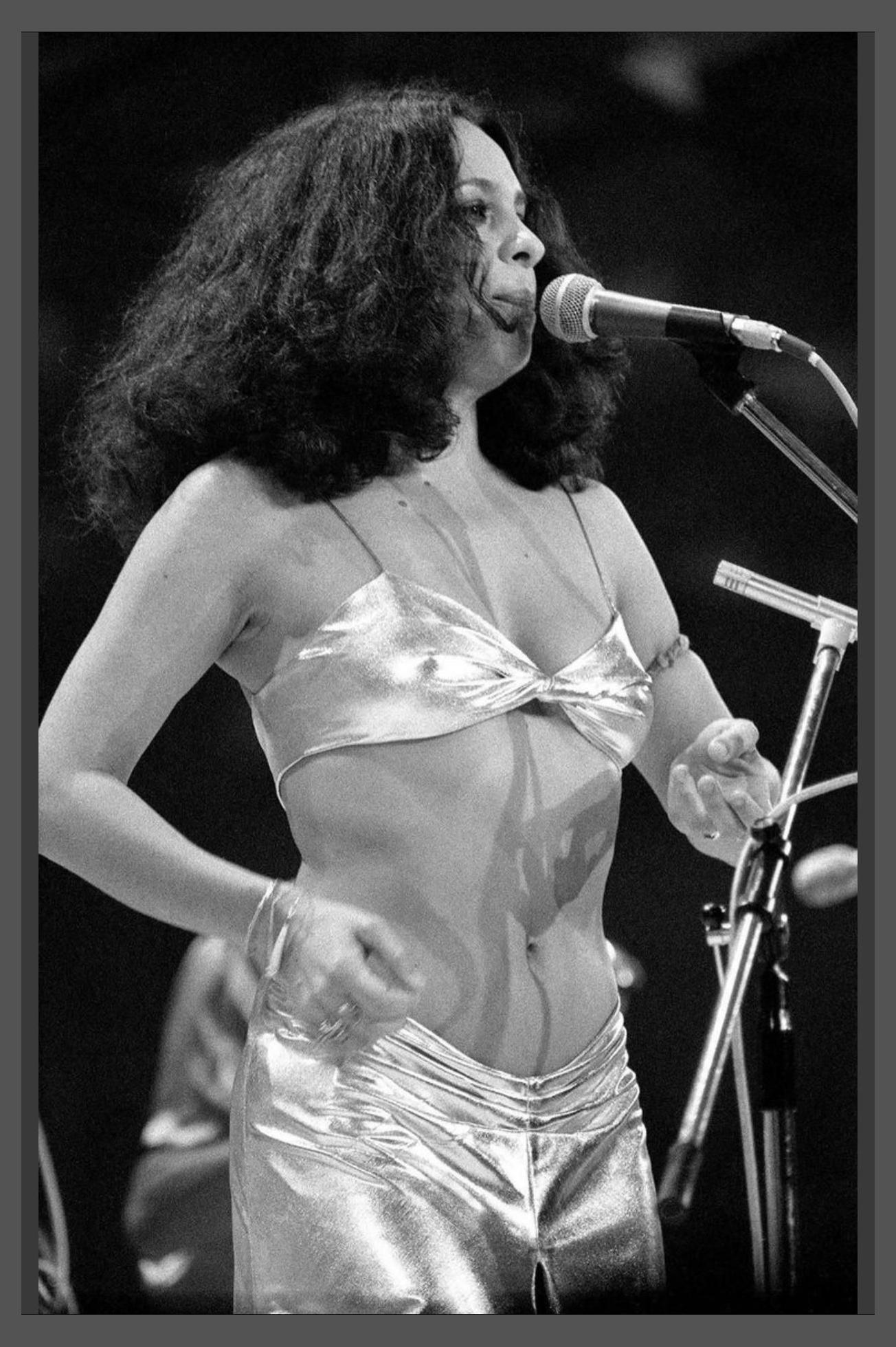Gal Costa photo 1