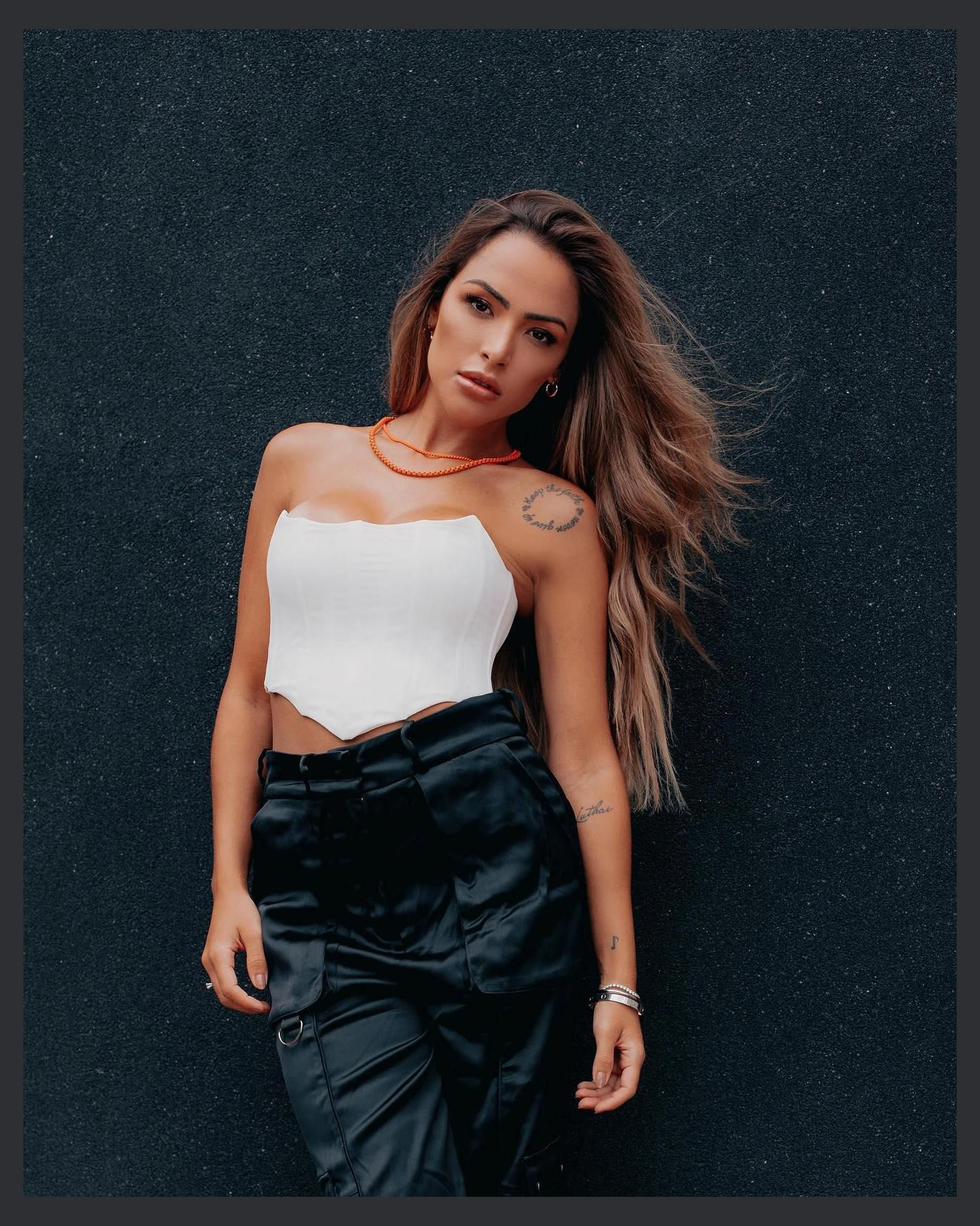 Gabi Luthai photo 1