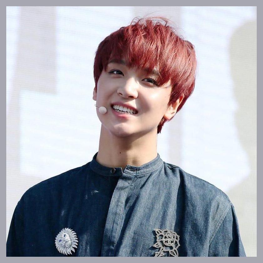HAECHAN photo 1