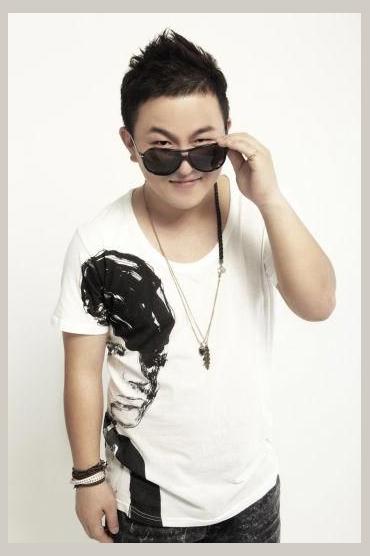 Huh Gak photo 1