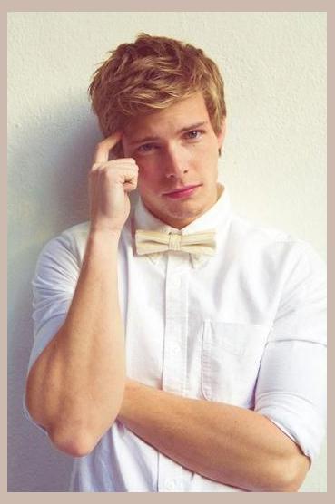 Hunter Parrish photo 1