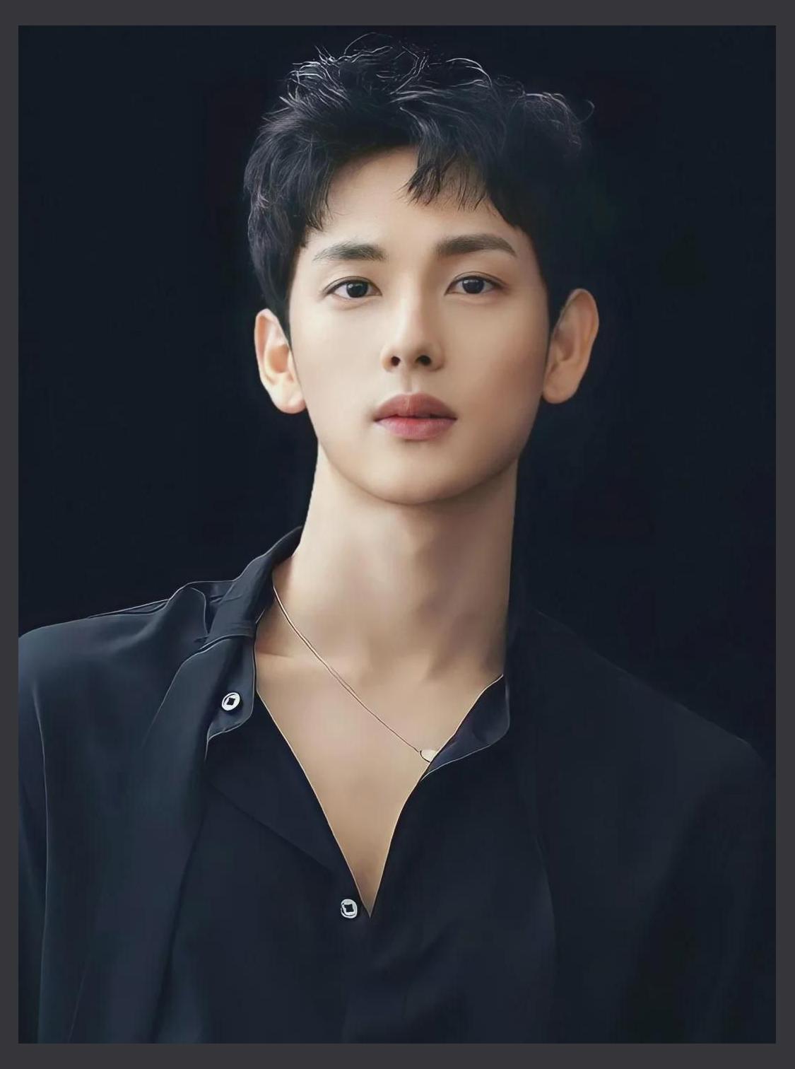 Im Si-Wan photo 1