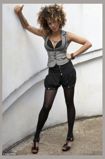 Imani Coppola photo 1