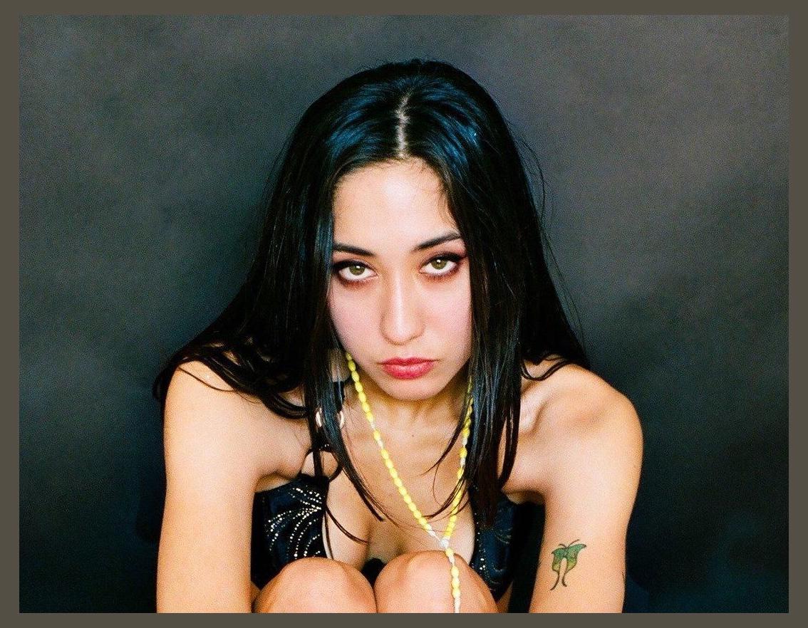 Isabella Lovestory photo 1