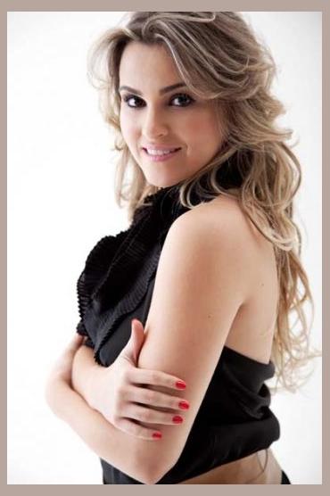 Izabella Costa photo 1