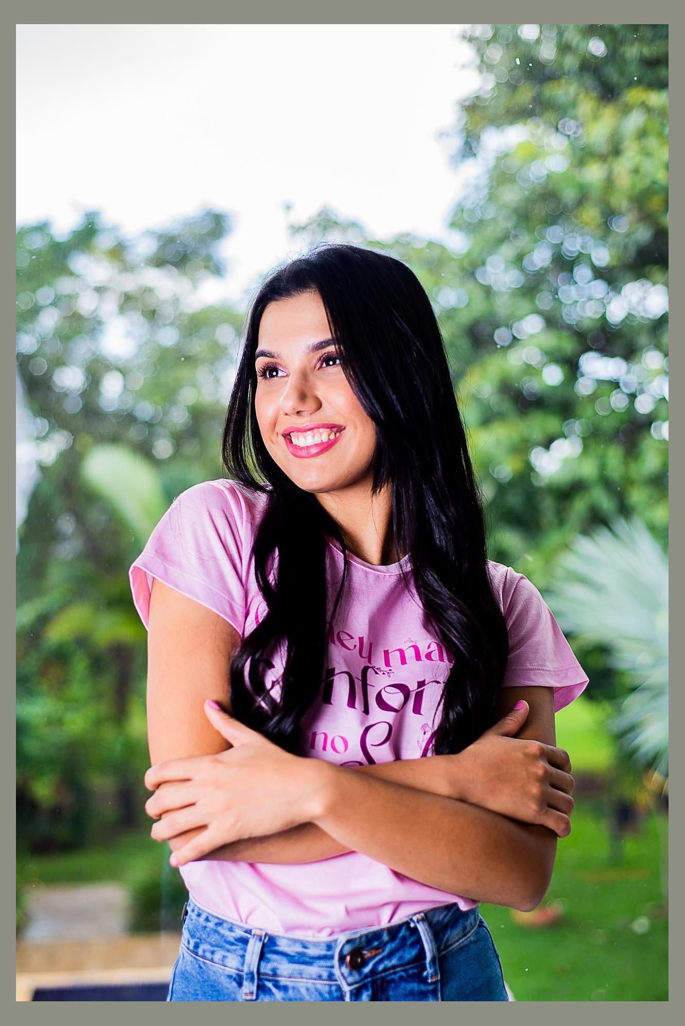 Izabella Carvalho photo 1
