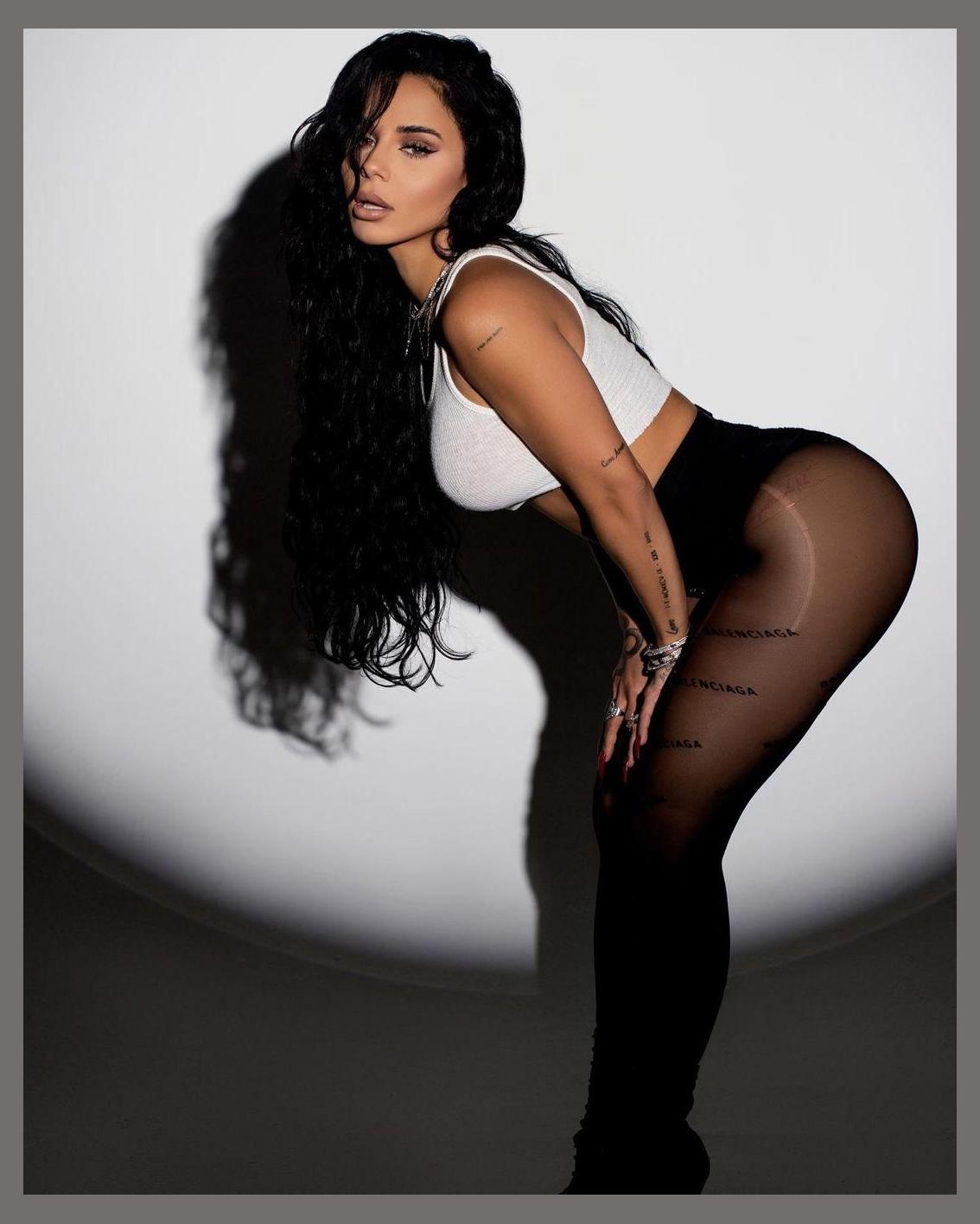 Izzy La Reina photo 1