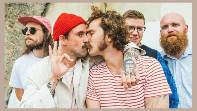 Idles photo 1