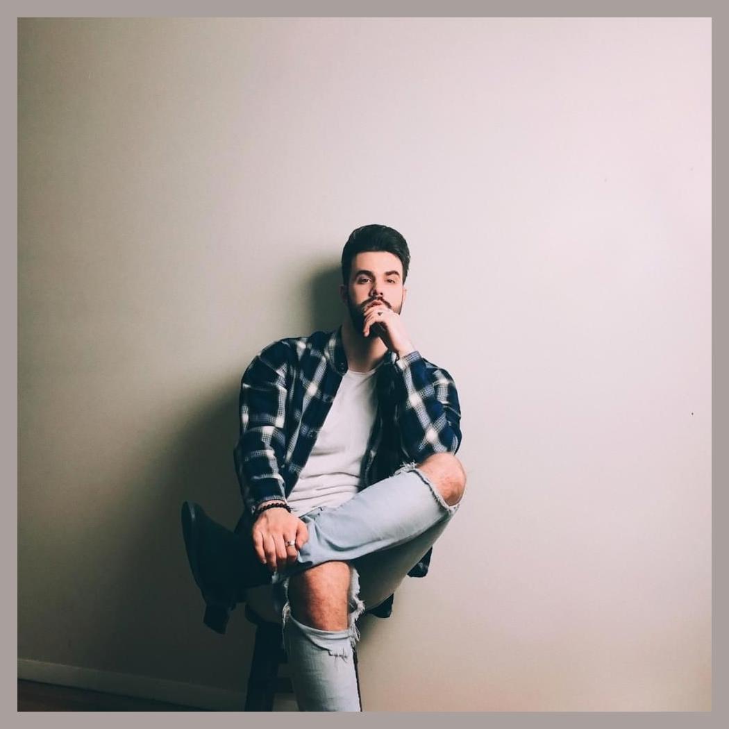 Jake Daniels photo 1