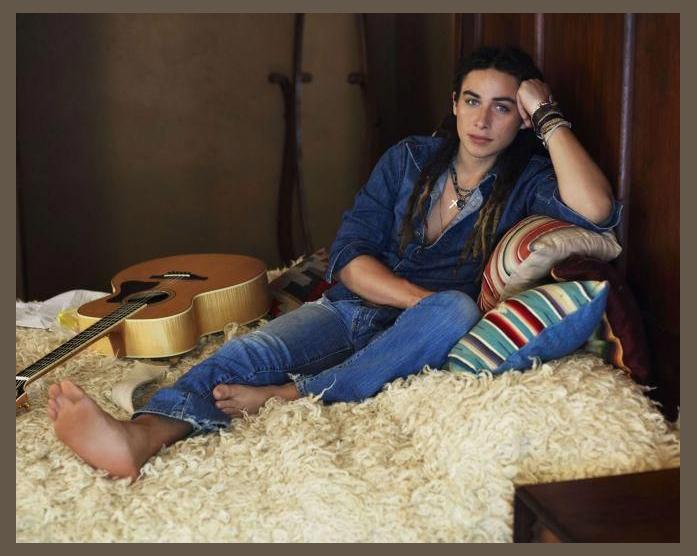 Jason Castro photo 1