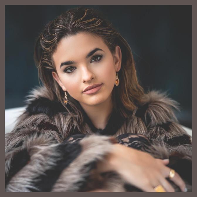 Jenna Raine photo 1