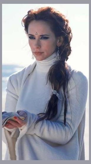 Jennifer Love Hewitt photo 1