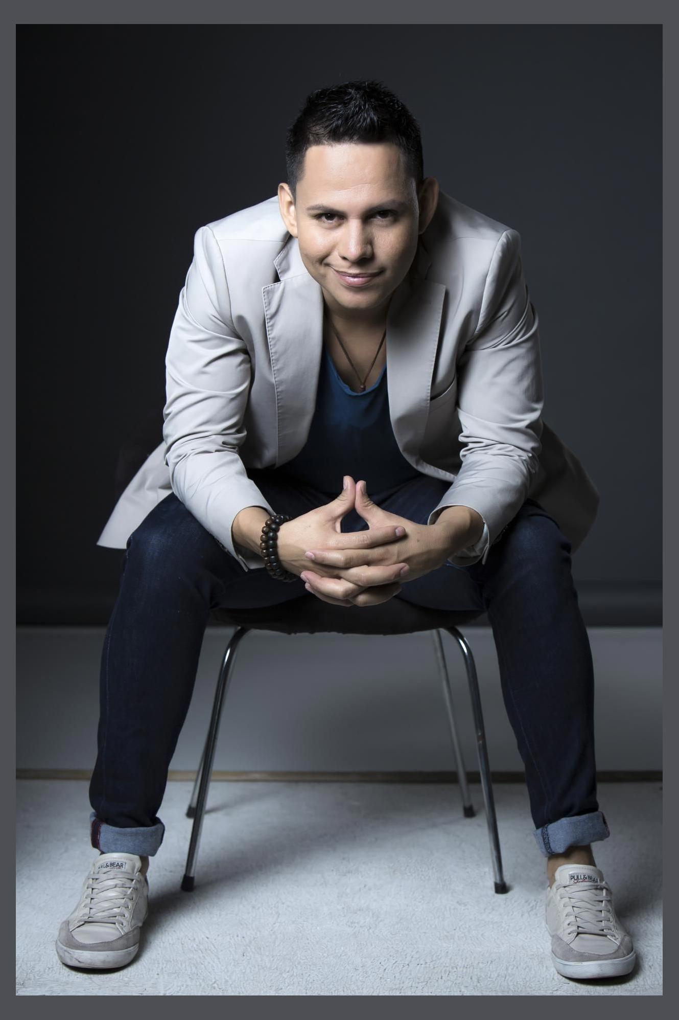Jhonatan Luna photo 1