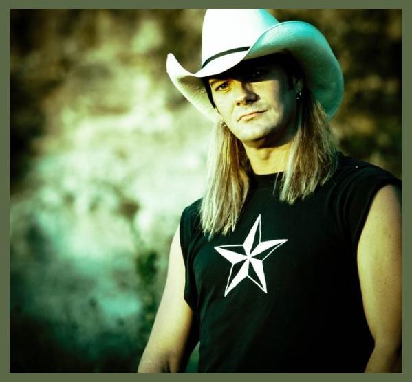 Johnny Solinger photo 1