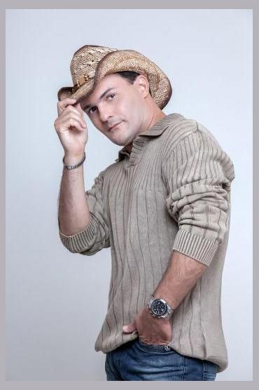Johny Vianna photo 1