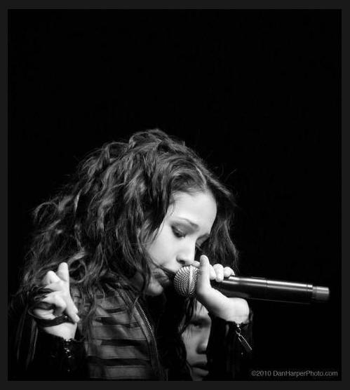 Jasmine Villegas photo 1