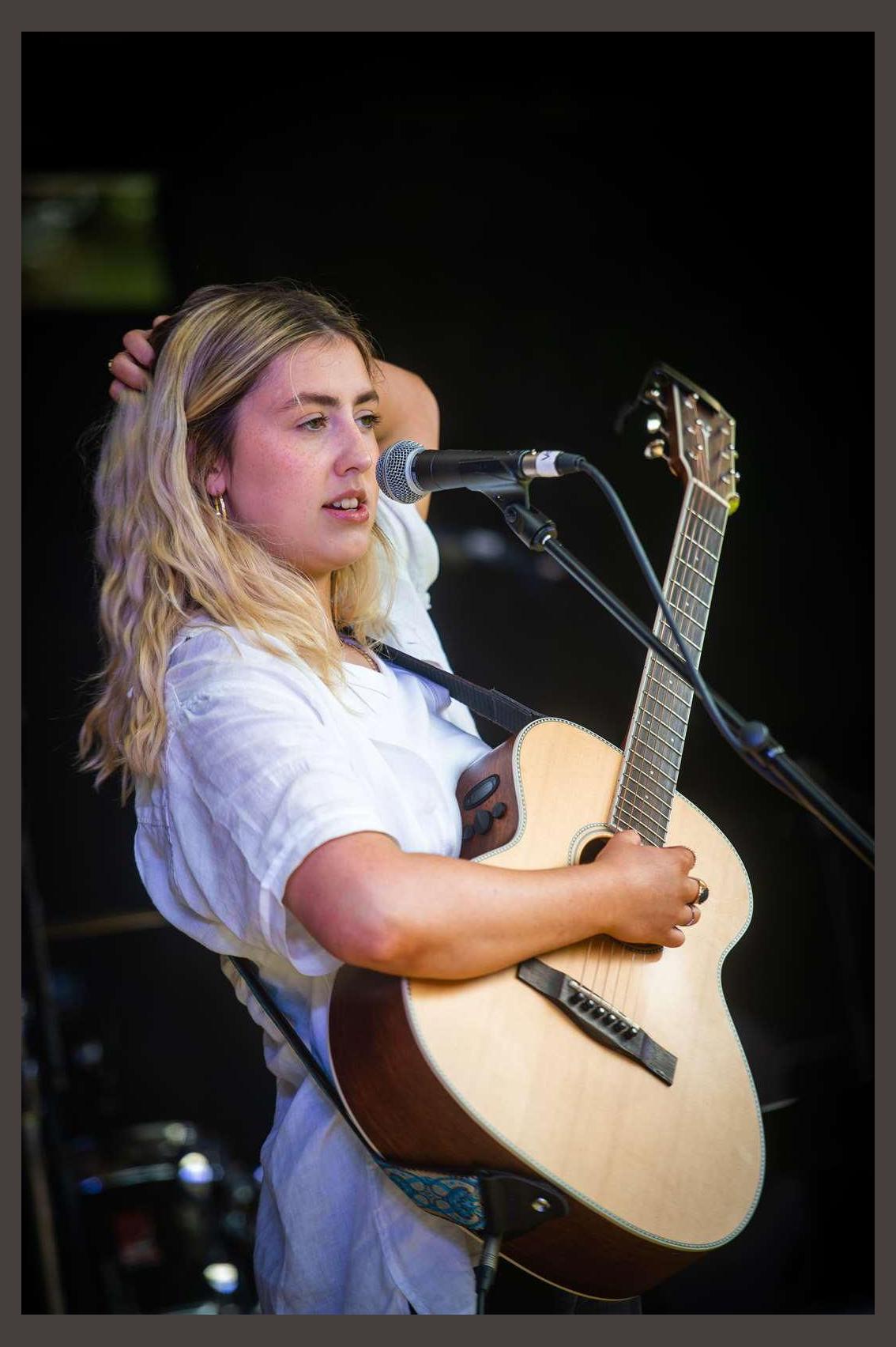 Katie Gregson-MacLeod photo 1