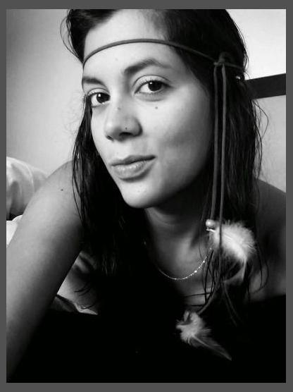 Kelen Santos photo 1