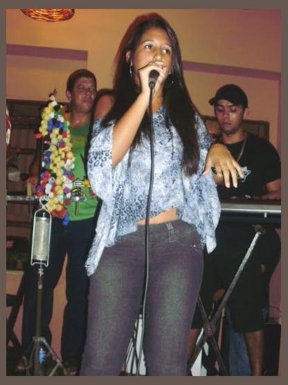 Kelly Mello photo 1