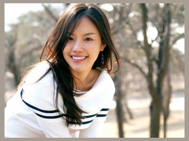 Kim Ah Joong photo 1