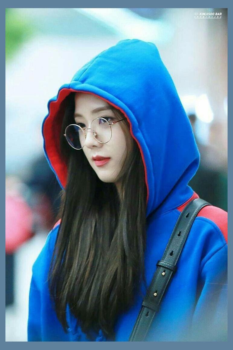 Kim Ji Soo photo 1