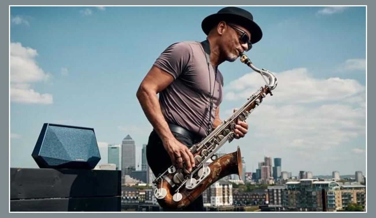 Kirk Whalum photo 1