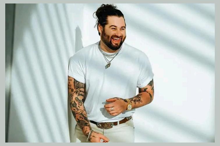 Koe Wetzel photo 1
