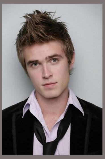 Kyle Riabko photo 1