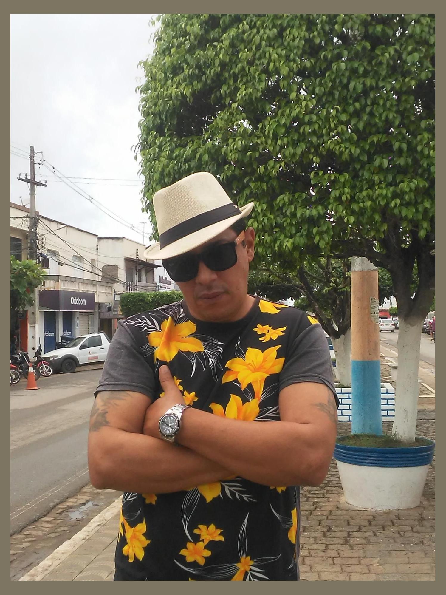 Leandro (Perninha) photo 1