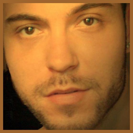 Leandro Manias photo 1