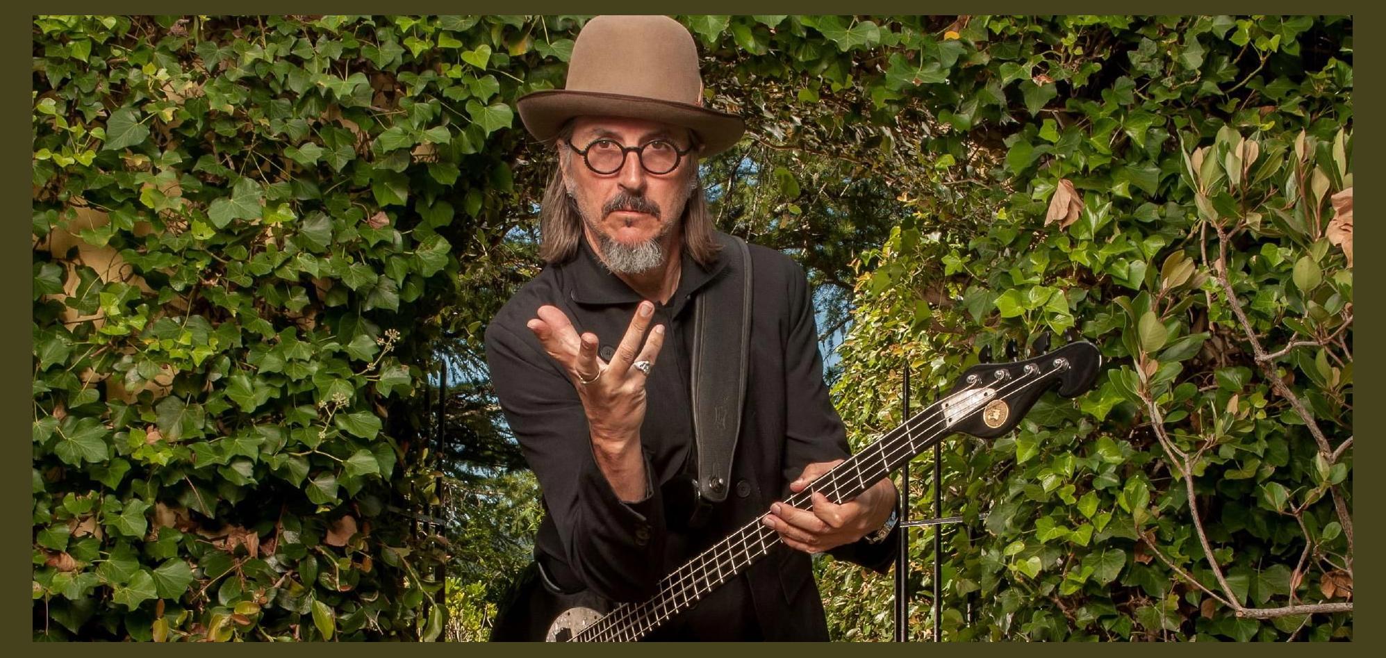 Les Claypool photo 1