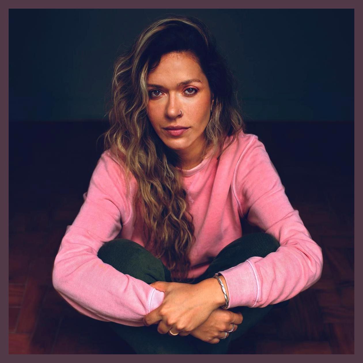Lorena Chaves photo 1
