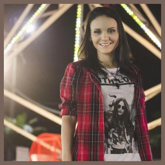 Mari Guedes photo 1
