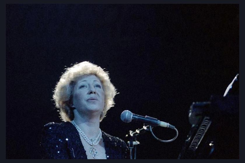 Maria Guinot photo 1