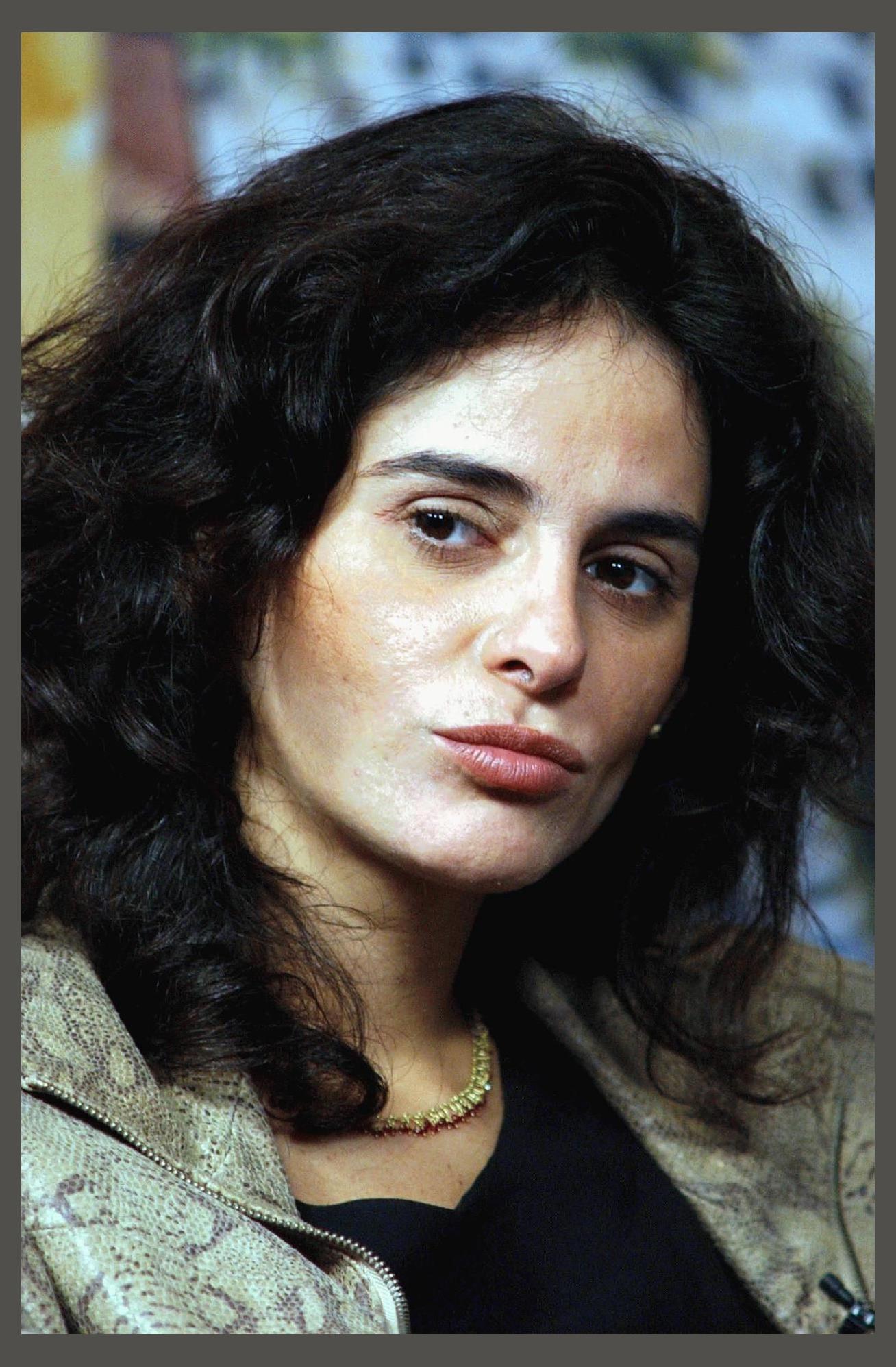 Mariana de Moraes photo 1