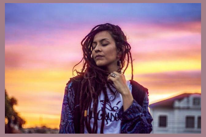 Marina Peralta photo 1