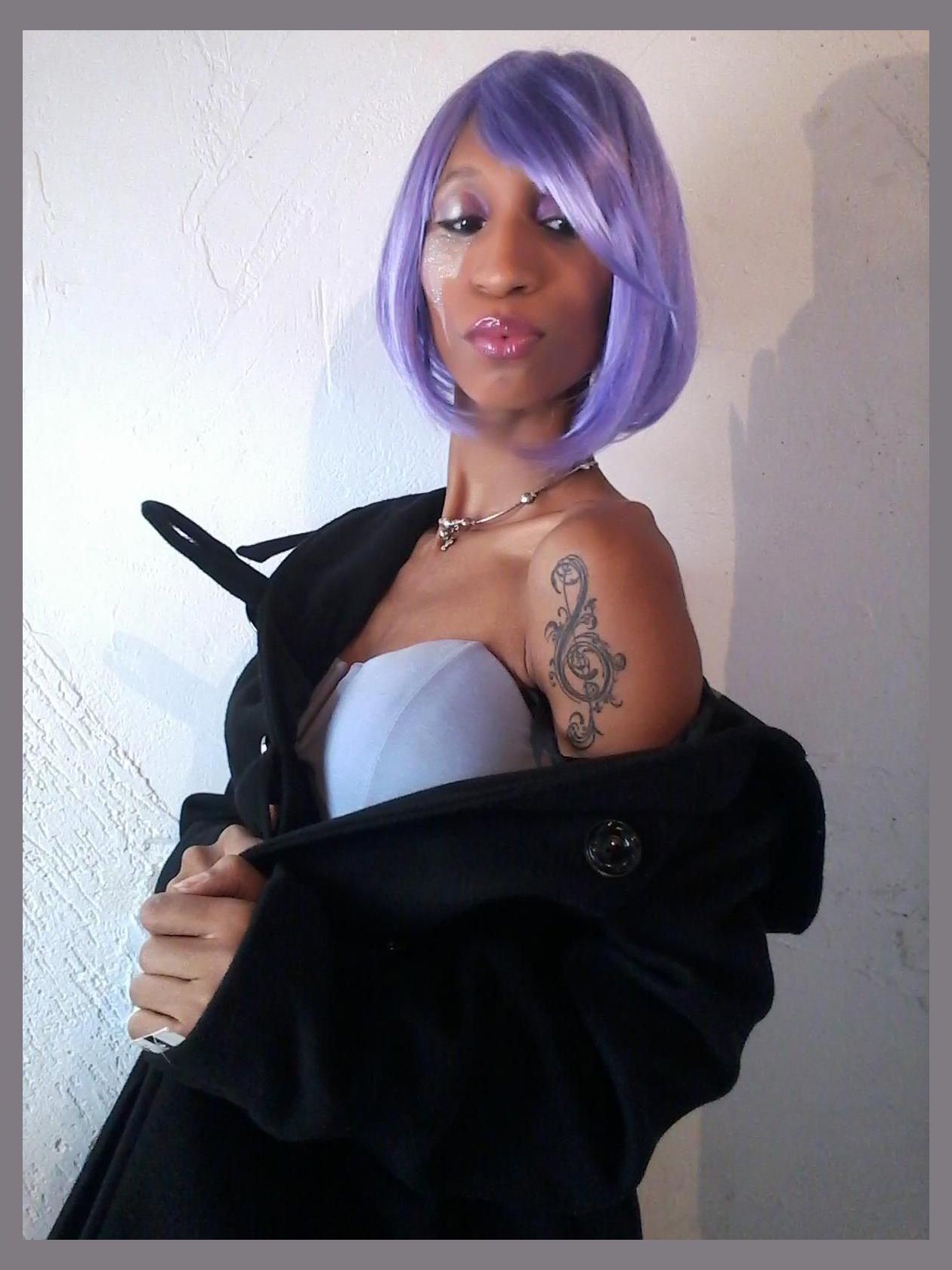 Maya Lorez photo 1