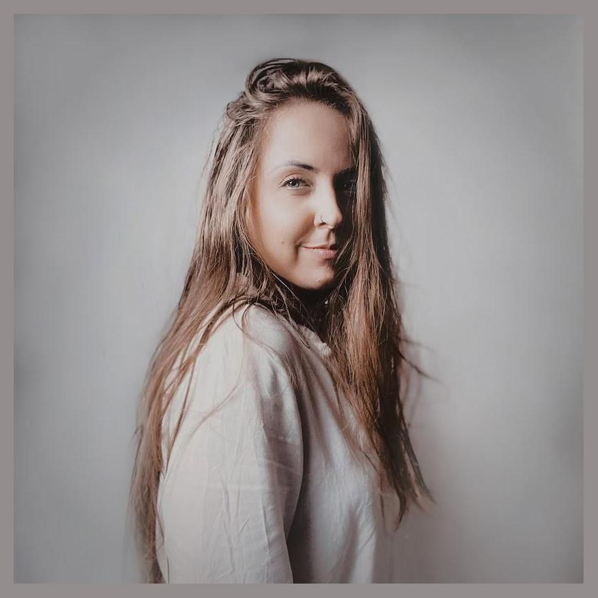 Maithe Louise photo 1