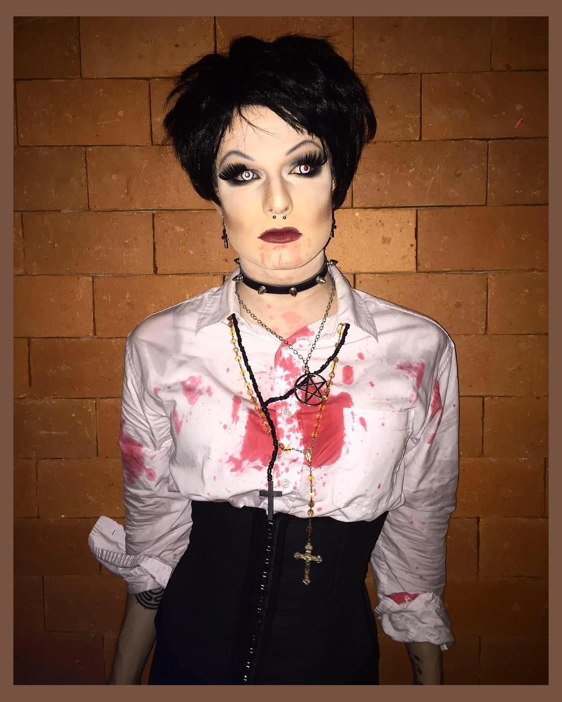 Nancy Hallow photo 1