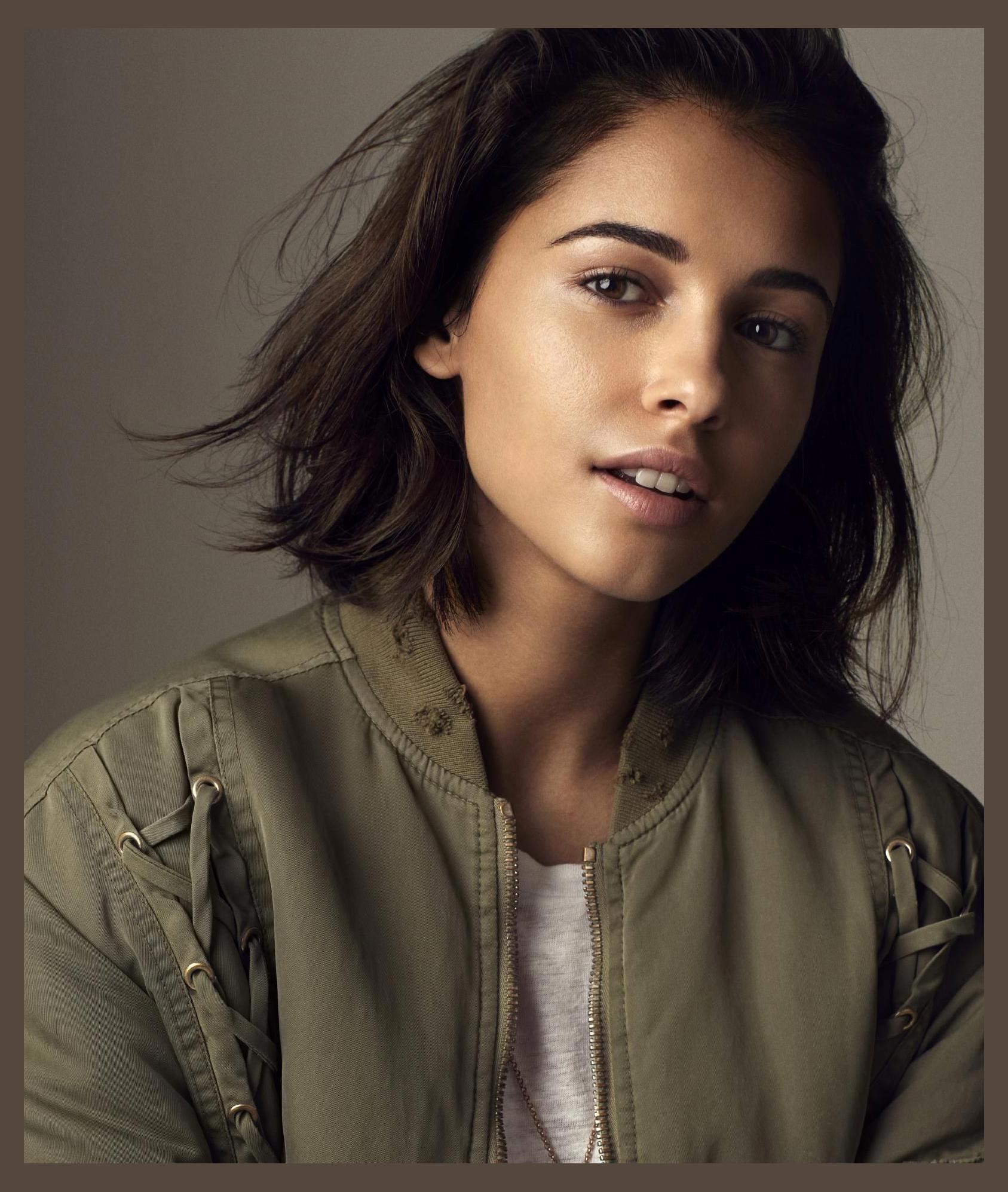 Naomi Scott photo 1