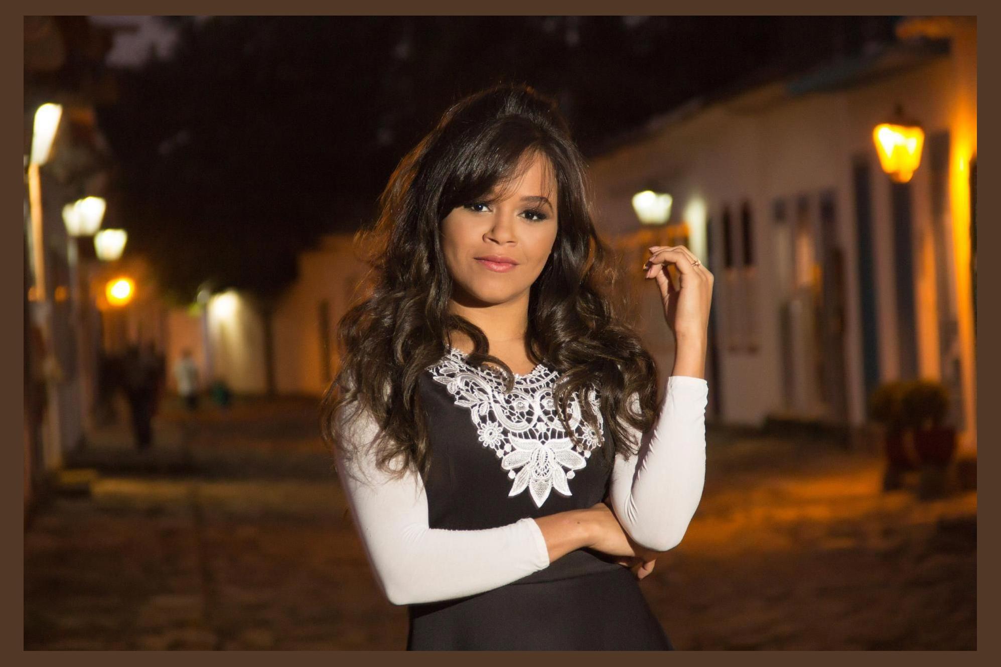 Natielly Santos photo 1