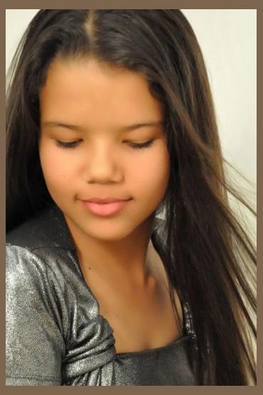 Nayara Santana photo 1